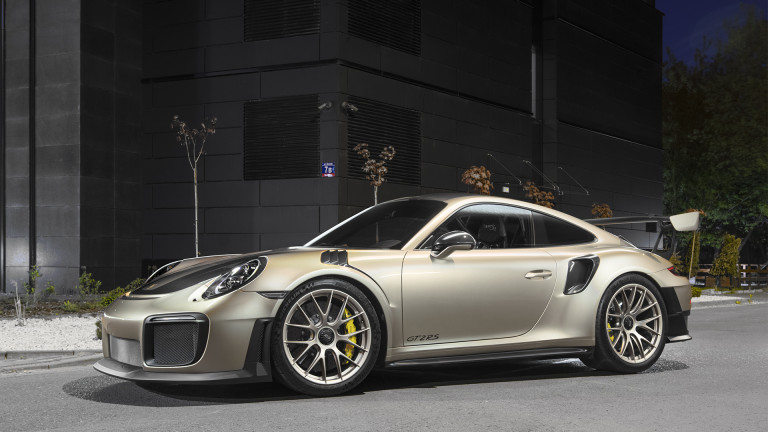 GT2_RS_NIGHT_1