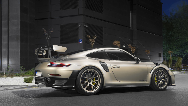 GT2_RS_NIGHT_2