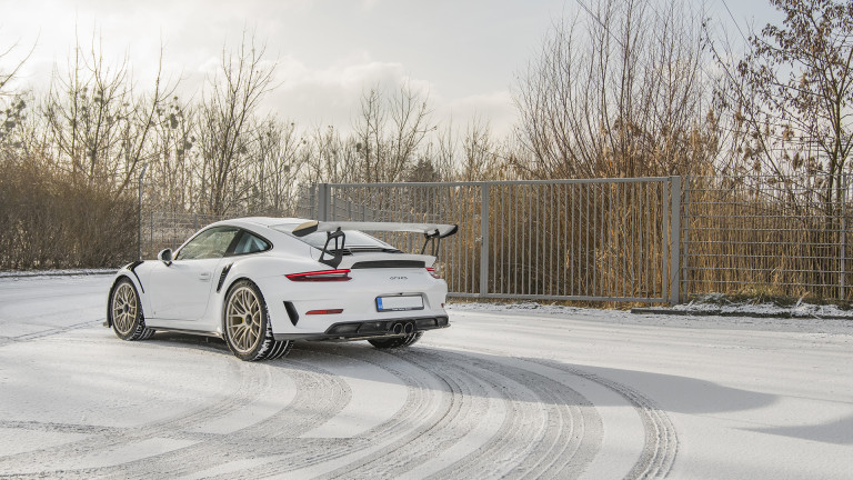 GT3_RS_WHITE_WEB_004