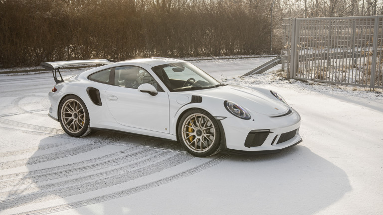GT3_RS_WHITE_WEB_007