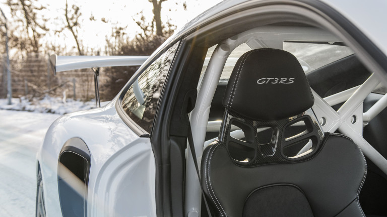GT3_RS_WHITE_WEB_014