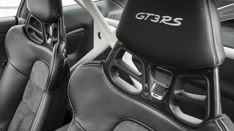 GT3_RS_WHITE_WEB_019