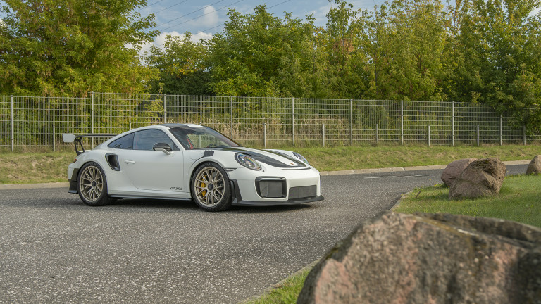 911_GT2RS_WEB_001