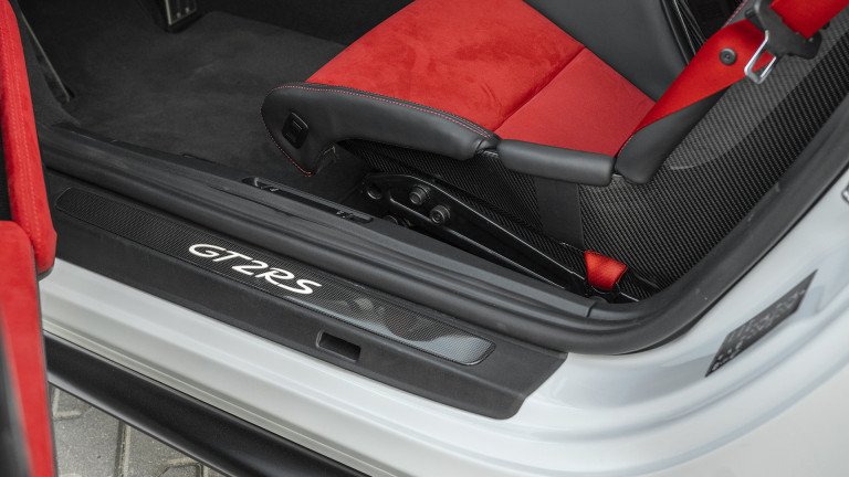 911_GT2RS_WEB_035