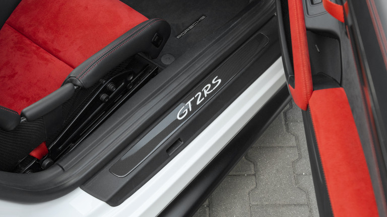 911_GT2RS_WEB_036