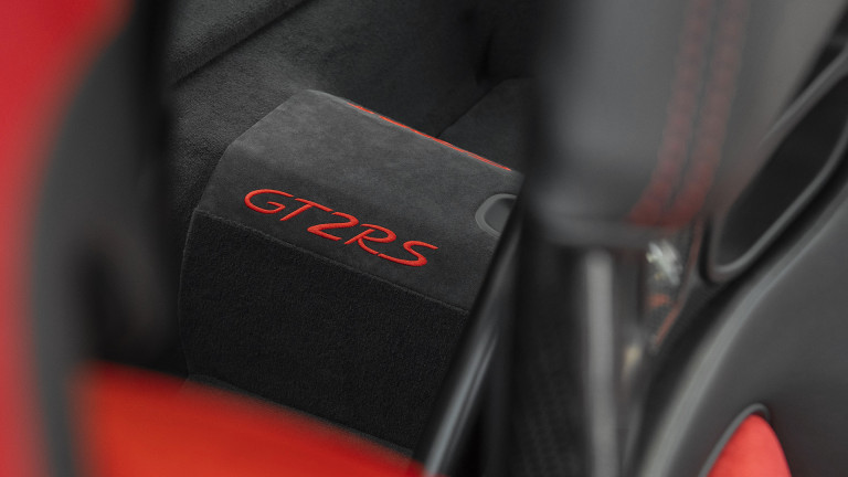 911_GT2RS_WEB_047