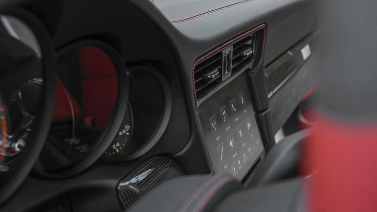 911_GT2RS_WEB_053