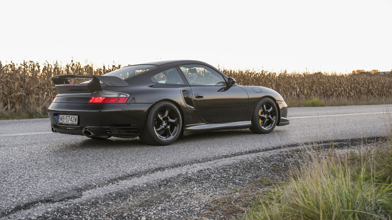 PORSCHE_996_GT2_007