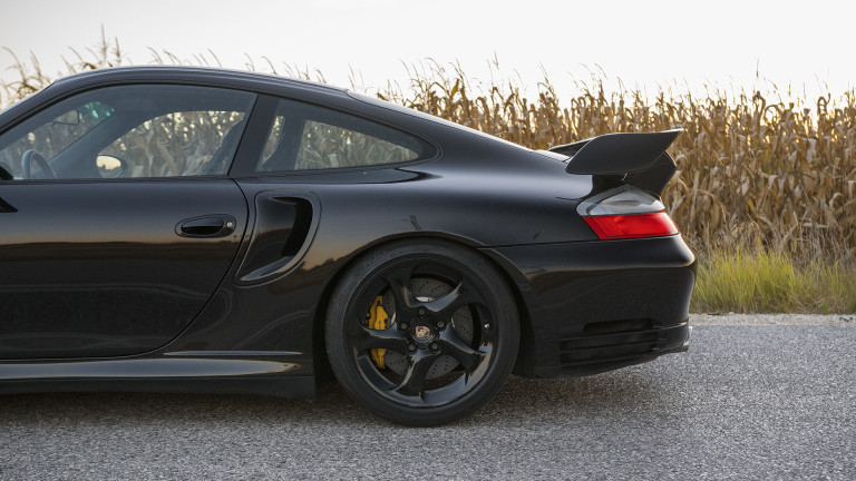 PORSCHE_996_GT2_013