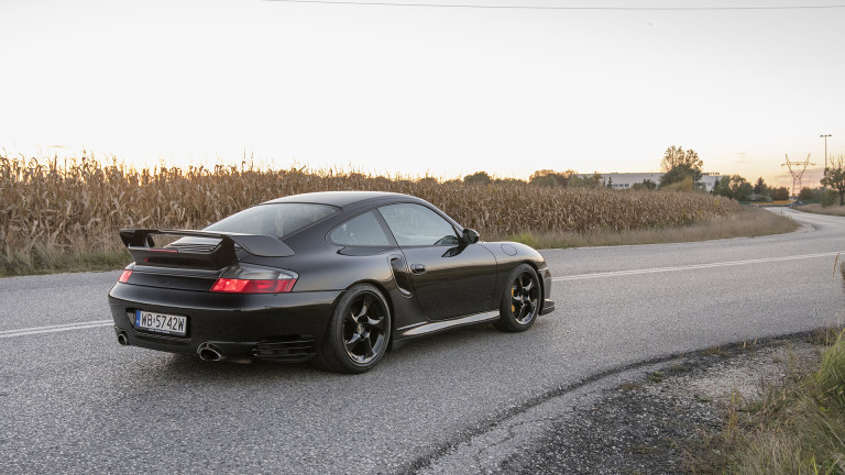 PORSCHE_996_GT2_015