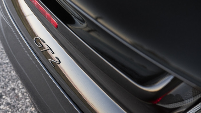 PORSCHE_996_GT2_018