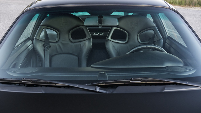PORSCHE_996_GT2_025