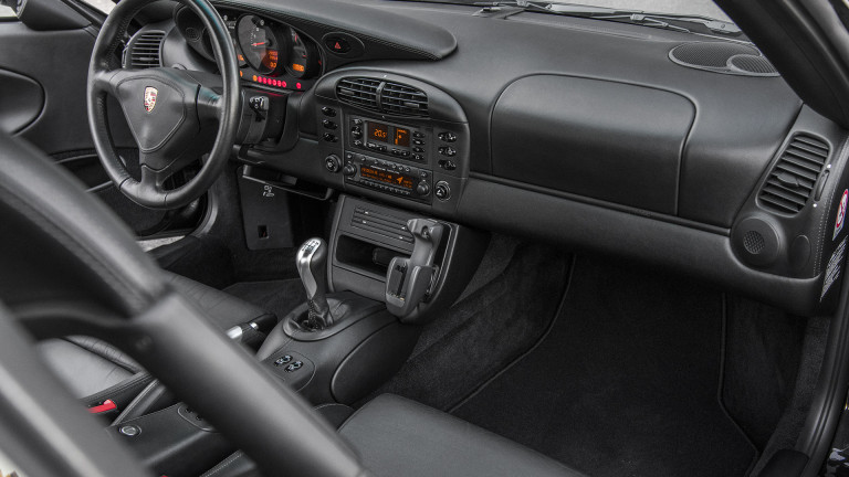 PORSCHE_996_GT2_027