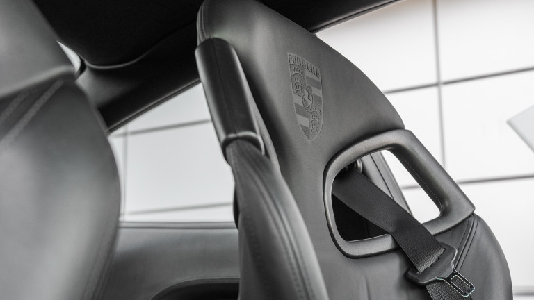 PORSCHE_996_GT2_031