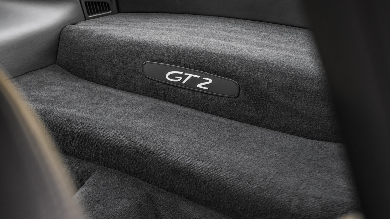 PORSCHE_996_GT2_032