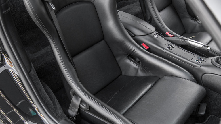 PORSCHE_996_GT2_038