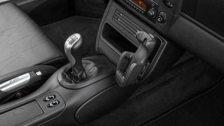 PORSCHE_996_GT2_045