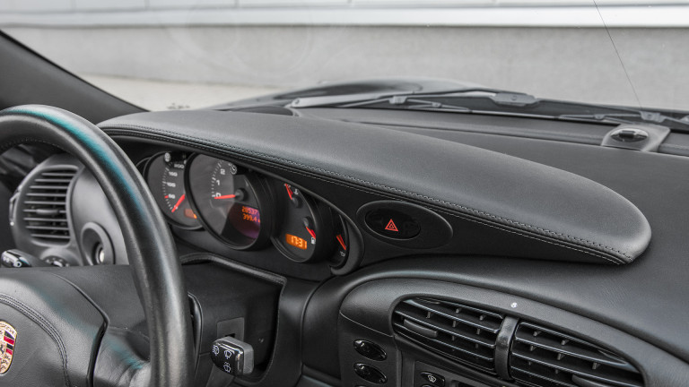 PORSCHE_996_GT2_050