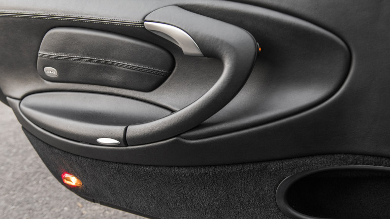 PORSCHE_996_GT2_052