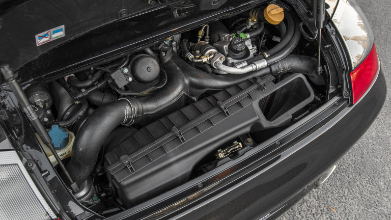 PORSCHE_996_GT2_058