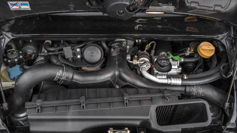 PORSCHE_996_GT2_059