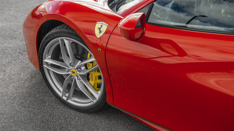 FERRARI_488GTB_ROSSO_022