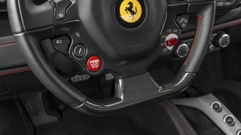 FERRARI_488GTB_ROSSO_030