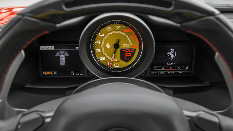 FERRARI_488GTB_ROSSO_044