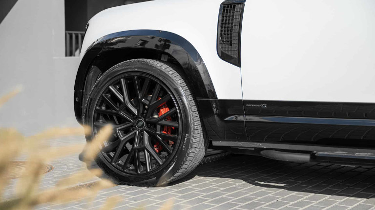 LAND_ROVER_DEFENDER_110_010