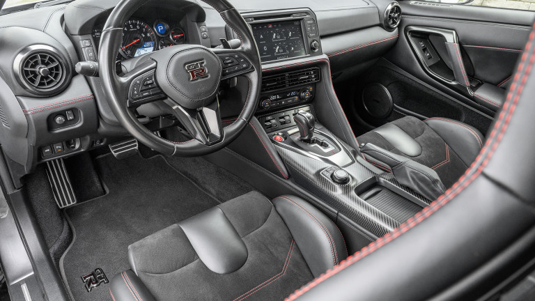 NISSAN_GTR_GREY_05_2025_022