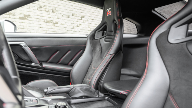 NISSAN_GTR_GREY_05_2025_026