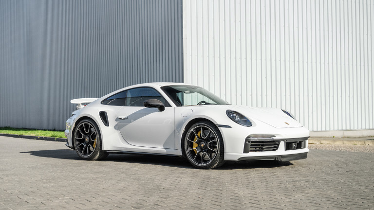 PORSCHE_992_TURBOS_WHITE_004