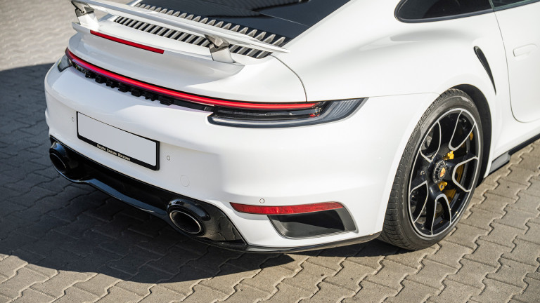 PORSCHE_992_TURBOS_WHITE_011