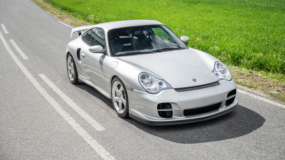 PORSCHE_996_GT2_SILVER_001