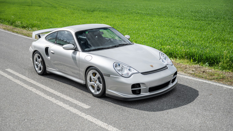 PORSCHE_996_GT2_SILVER_007