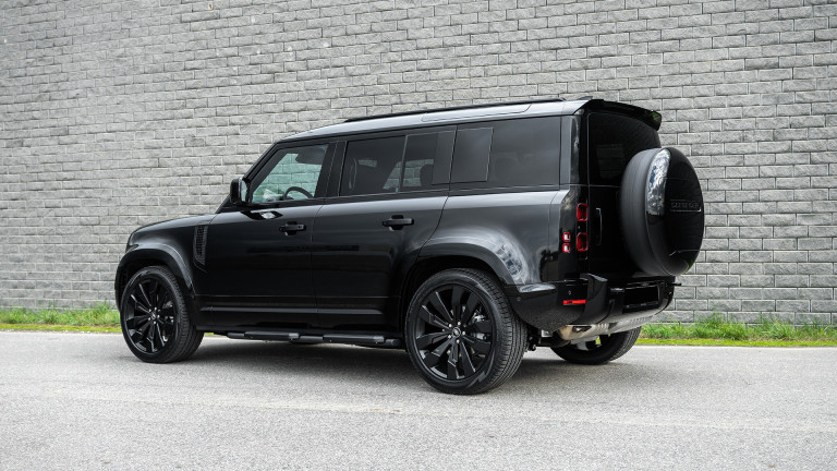 LR_DEFENDER_110_BLACK_007