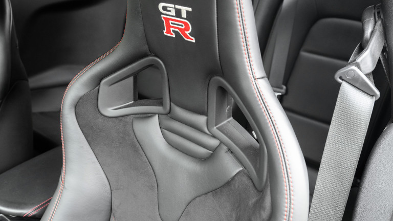 NISSAN_GTR_GREY_05_2025_028