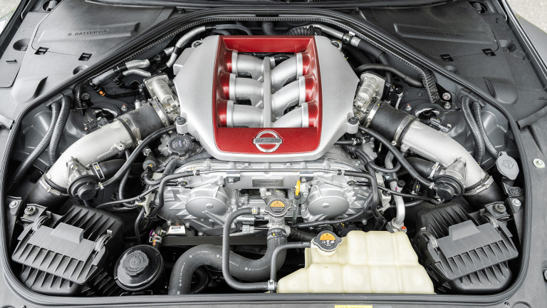 NISSAN_GTR_GREY_05_2025_050