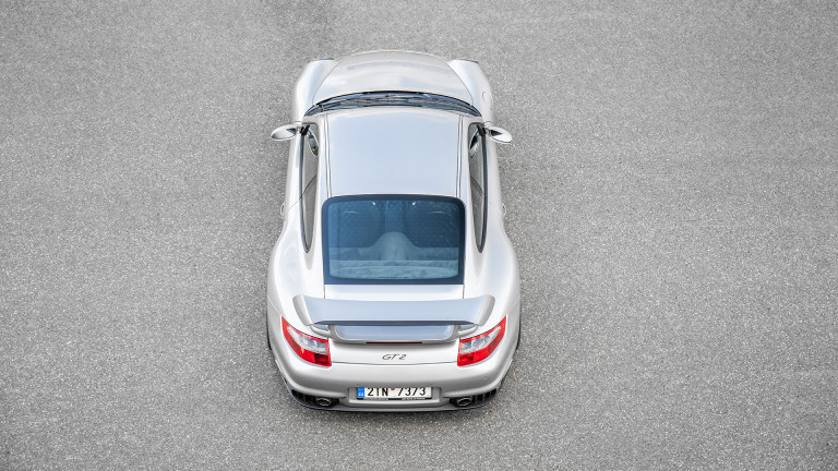 PORSCHE_997_GT2_SILVER_008