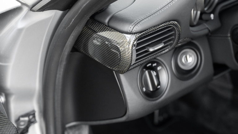 PORSCHE_997_GT2_SILVER_044