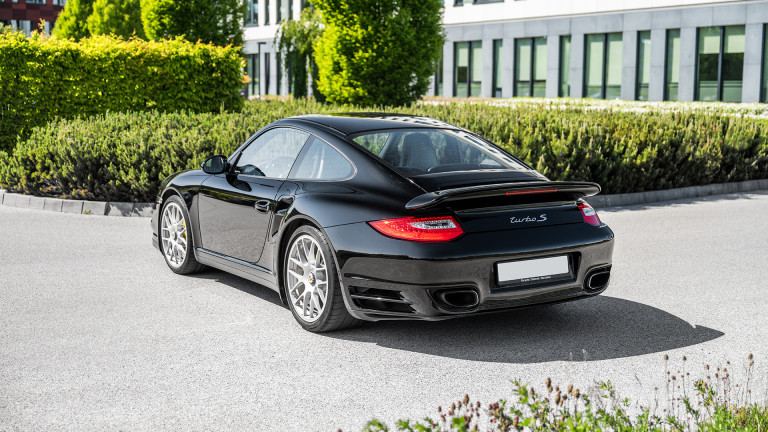PORSCHE_997_TURBO_S_BLACK_022