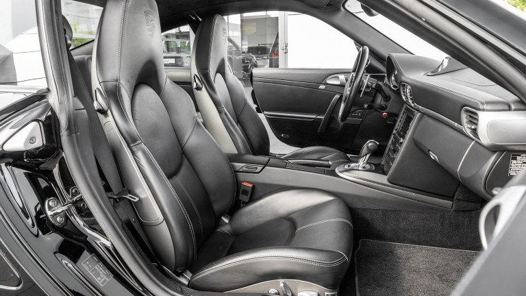 PORSCHE_997_TURBO_S_BLACK_028