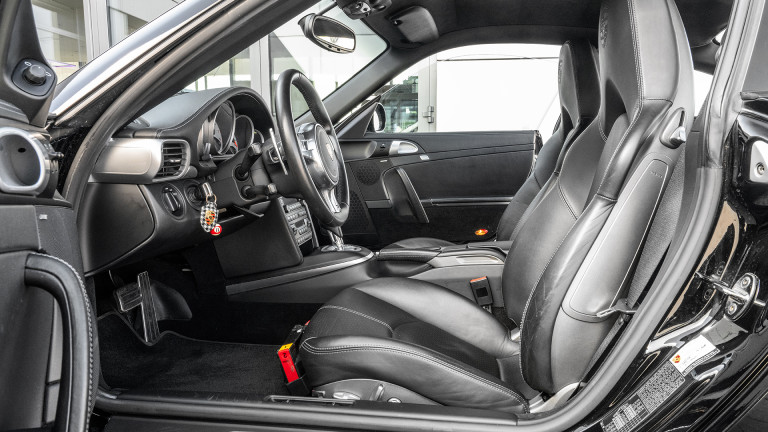 PORSCHE_997_TURBO_S_BLACK_029