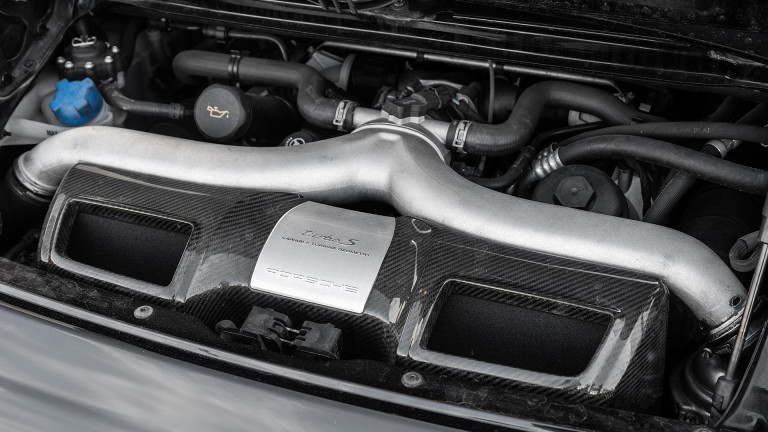 PORSCHE_997_TURBO_S_BLACK_050