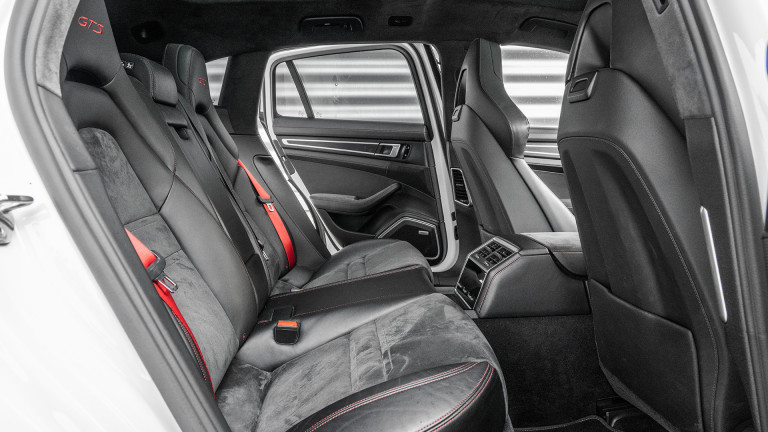 PORSCHE_PANAMERA_ST_GTS_WHITE_019