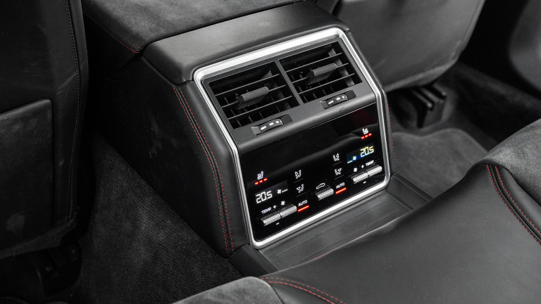 PORSCHE_PANAMERA_ST_GTS_WHITE_021