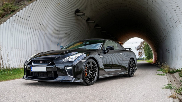 NISSAN_GTR_2020_BLACK_005