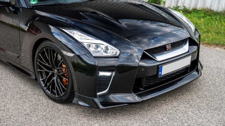 NISSAN_GTR_2020_BLACK_016