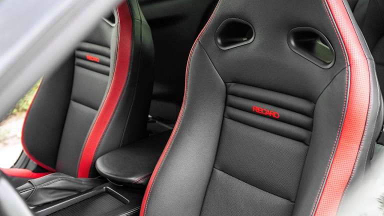 NISSAN_GTR_2020_BLACK_022