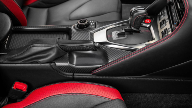 NISSAN_GTR_2020_BLACK_030